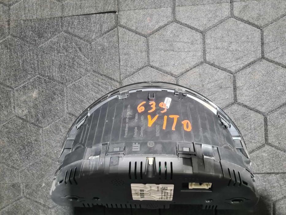 Mercedes Vito 639 licznik zegary europa Viano 639