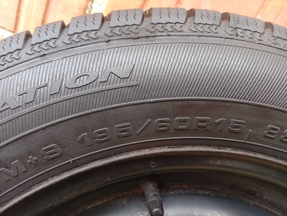 Opony zimowe 195/60 R 15