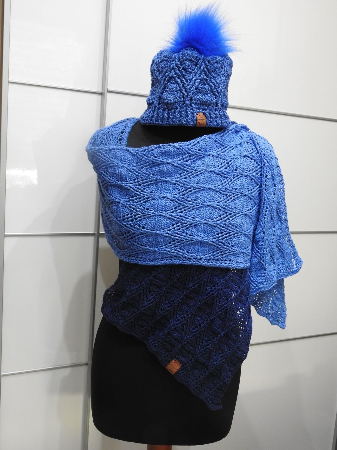 Komplet czapka i szal na szydełku handmade