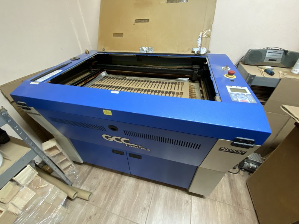 Ploter laserowy gcc spirit GLS 60W SYNRAD