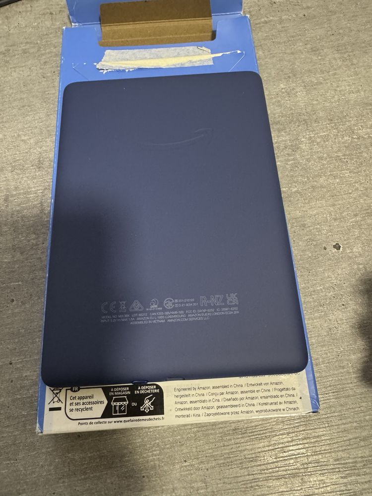 Kindle Paperwhite. 2023. 11 покоління. 8Гб. Новий. Denim. Синій