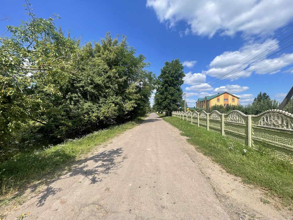 Ділянка в центральній частині під будівництво