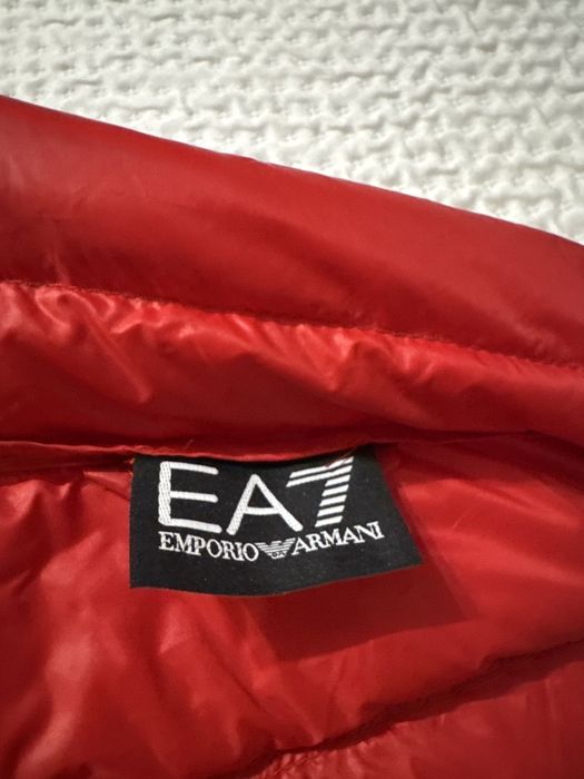 Пухова безрукавка Emporio Armani