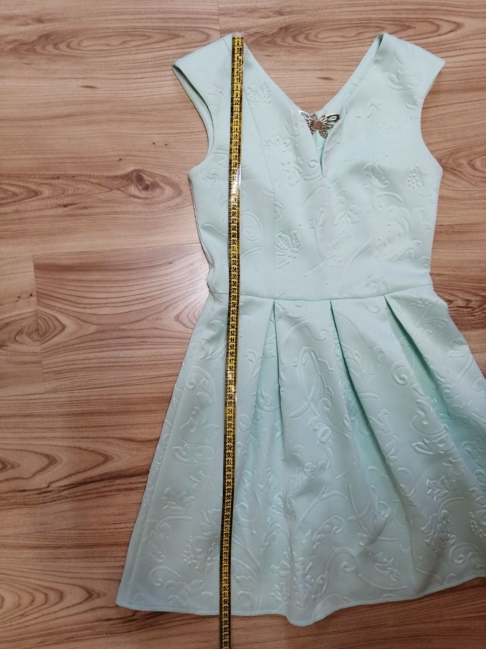 NOWA rozkloszowana sukienka z dekoltem w serek KATAYA 38 M