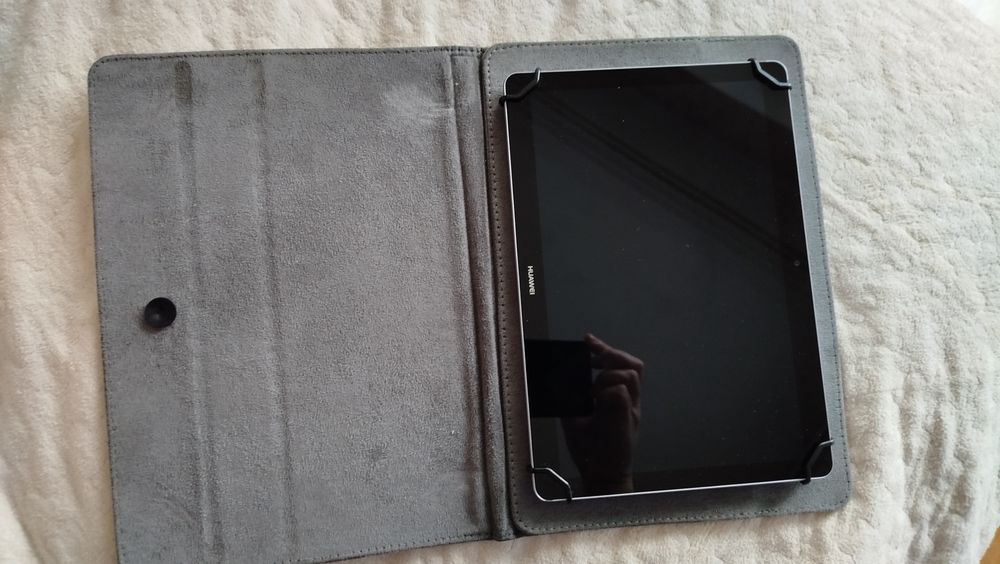 Планшет Huawei mediapad T3 10