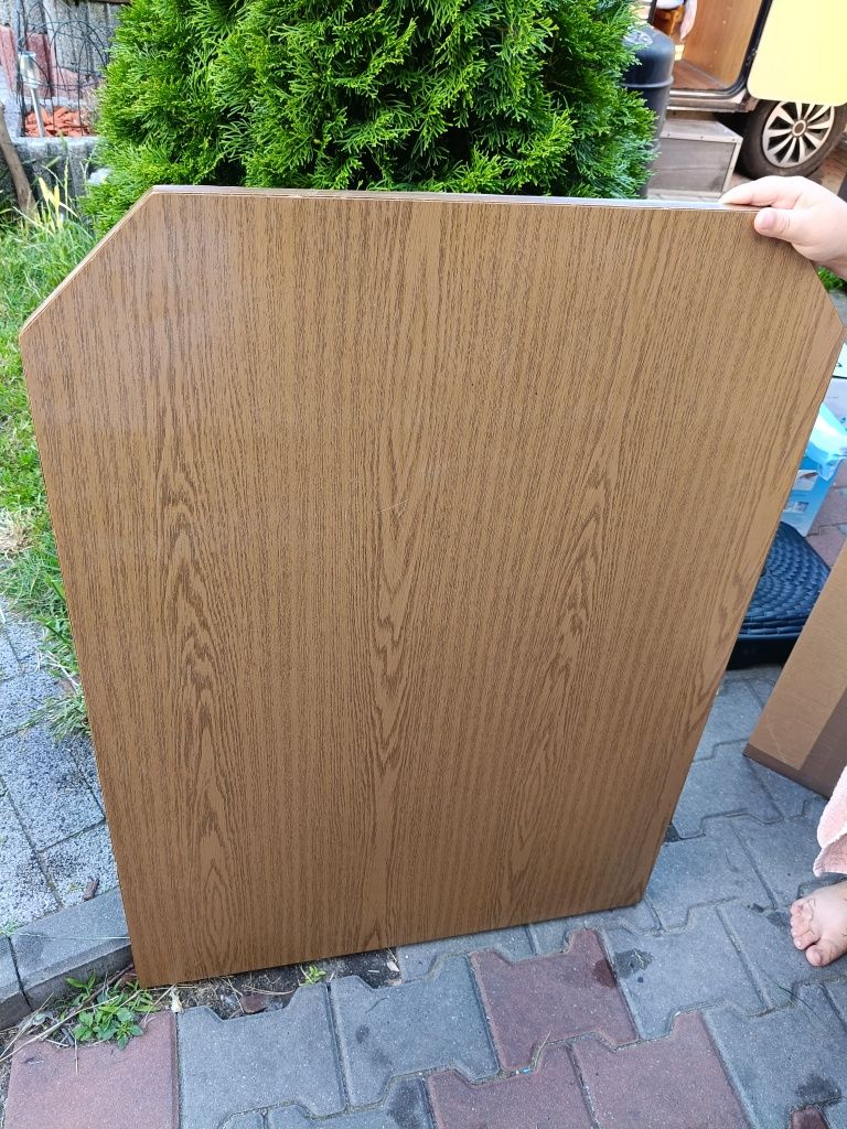 Stół do przyczep kempingowej rozkładany z listwą i nóżka