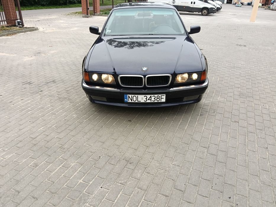 BMW 735i E38 3.5 LPG V8 zamiana