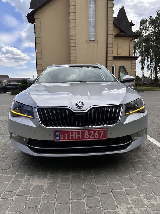 Skoda superb 4x4 повний привід 2.0дизель, автомат