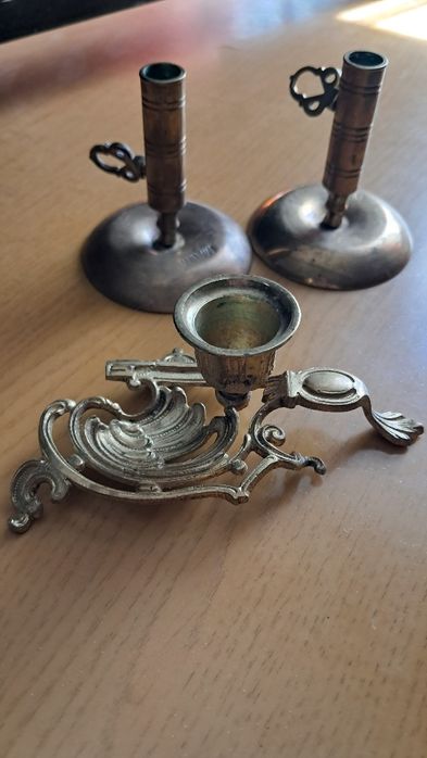 Підсвічники продам.