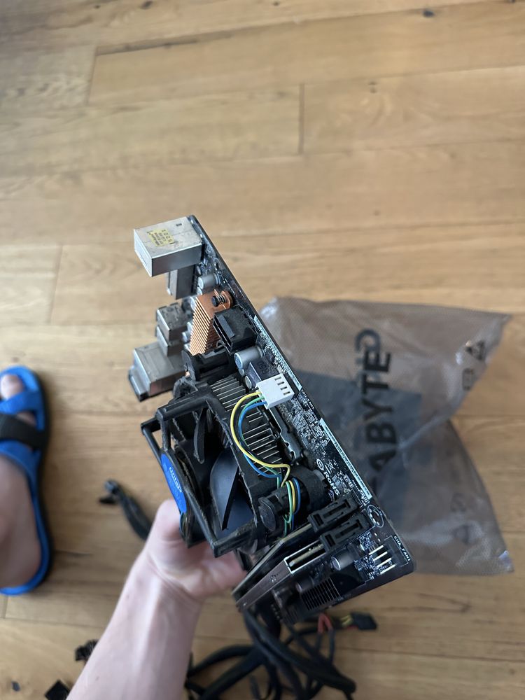Komputer intel I5 6400 + asrock h 110 m + 16 gb ram + stock cooler