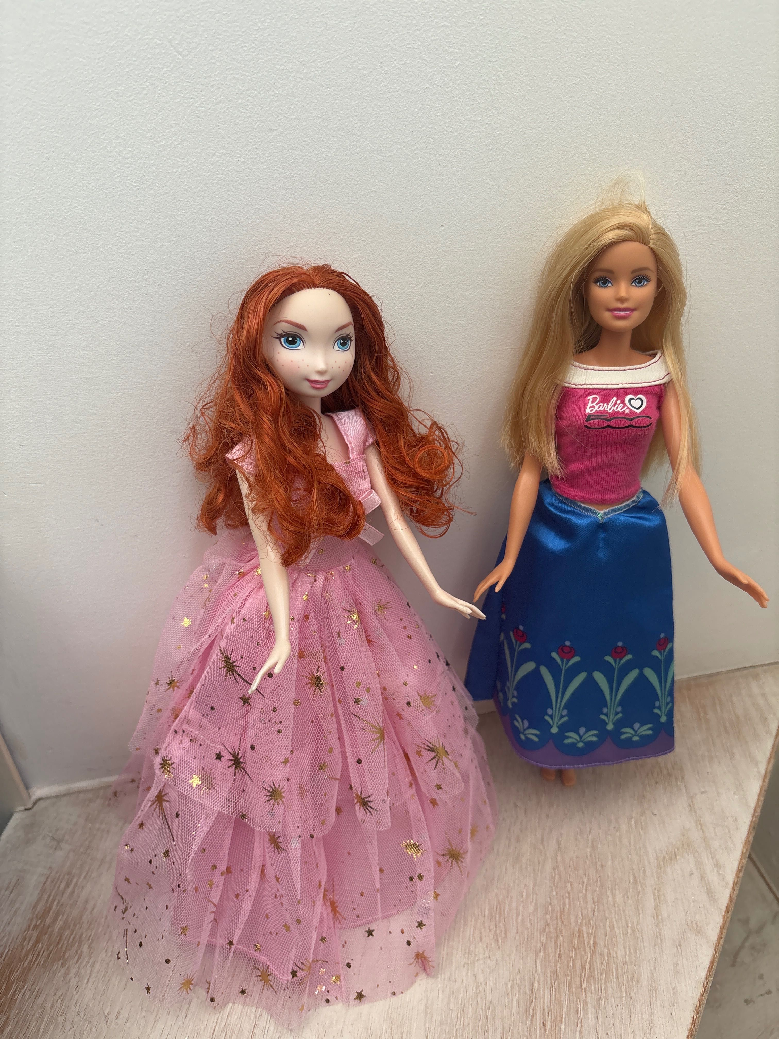 2 Bonecas Barbie e Princesa Mérida