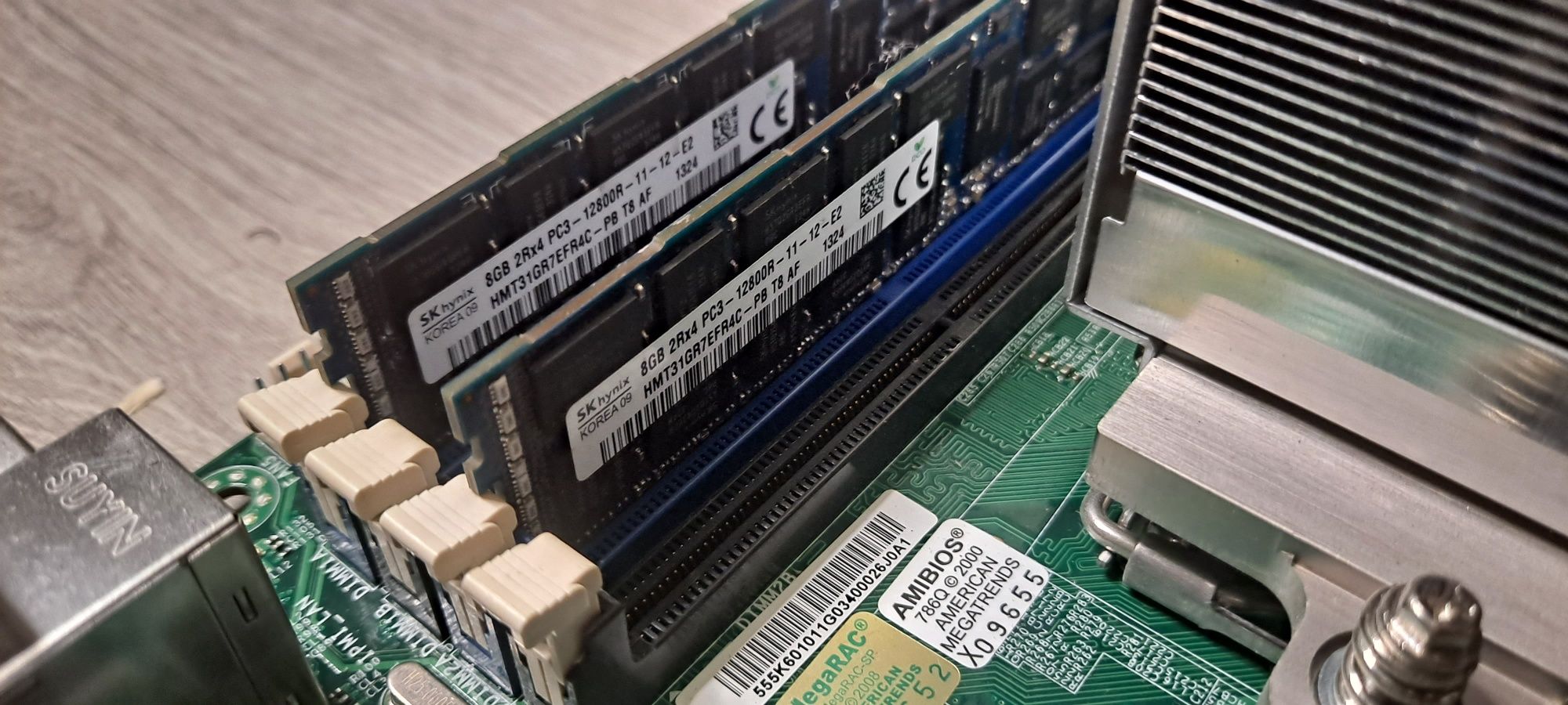 SuperMicro H8SCM-F 32GB RAM Opteron 4334