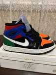 Жіночі кросівки air jordan 1 mid «multicolor patent»