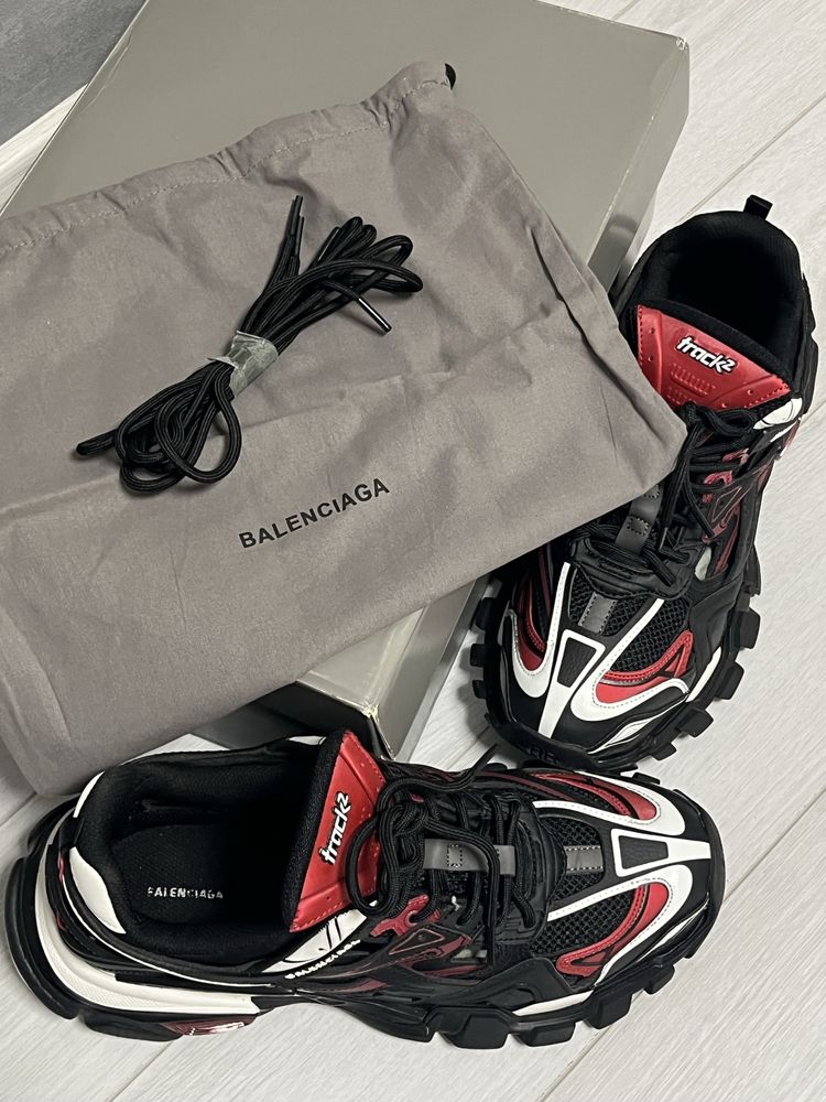 Balenciaga track 2 opium