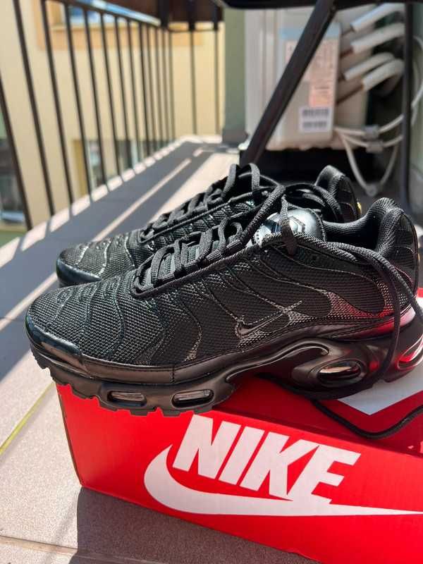 czarny^Jerzyk^NikeMaxTN^UnisexTrampki Roz.46