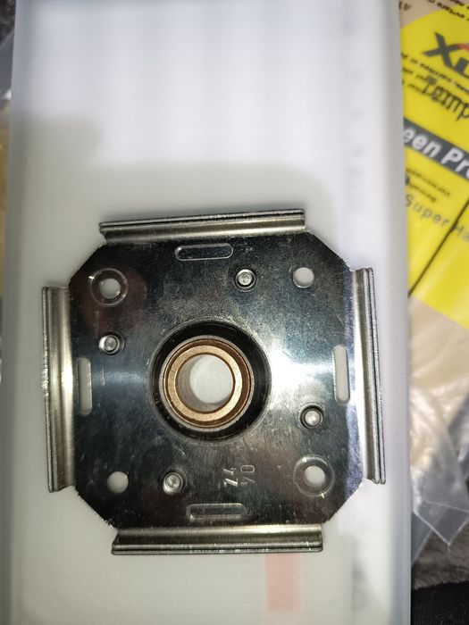 Опора барабана 00618931 з підшипником для сушильної машини Bosch