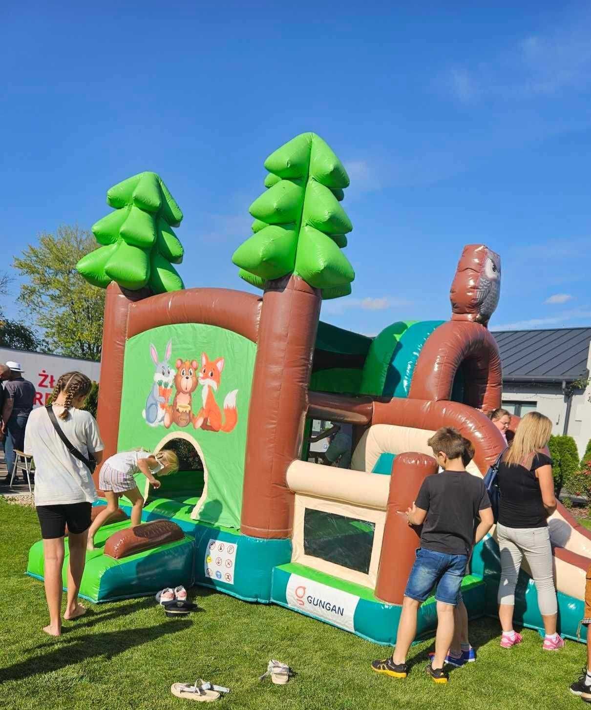Dmuchańce dmuchaniec zamki dmuchane zjeżdżalnia atrakcje eventowe