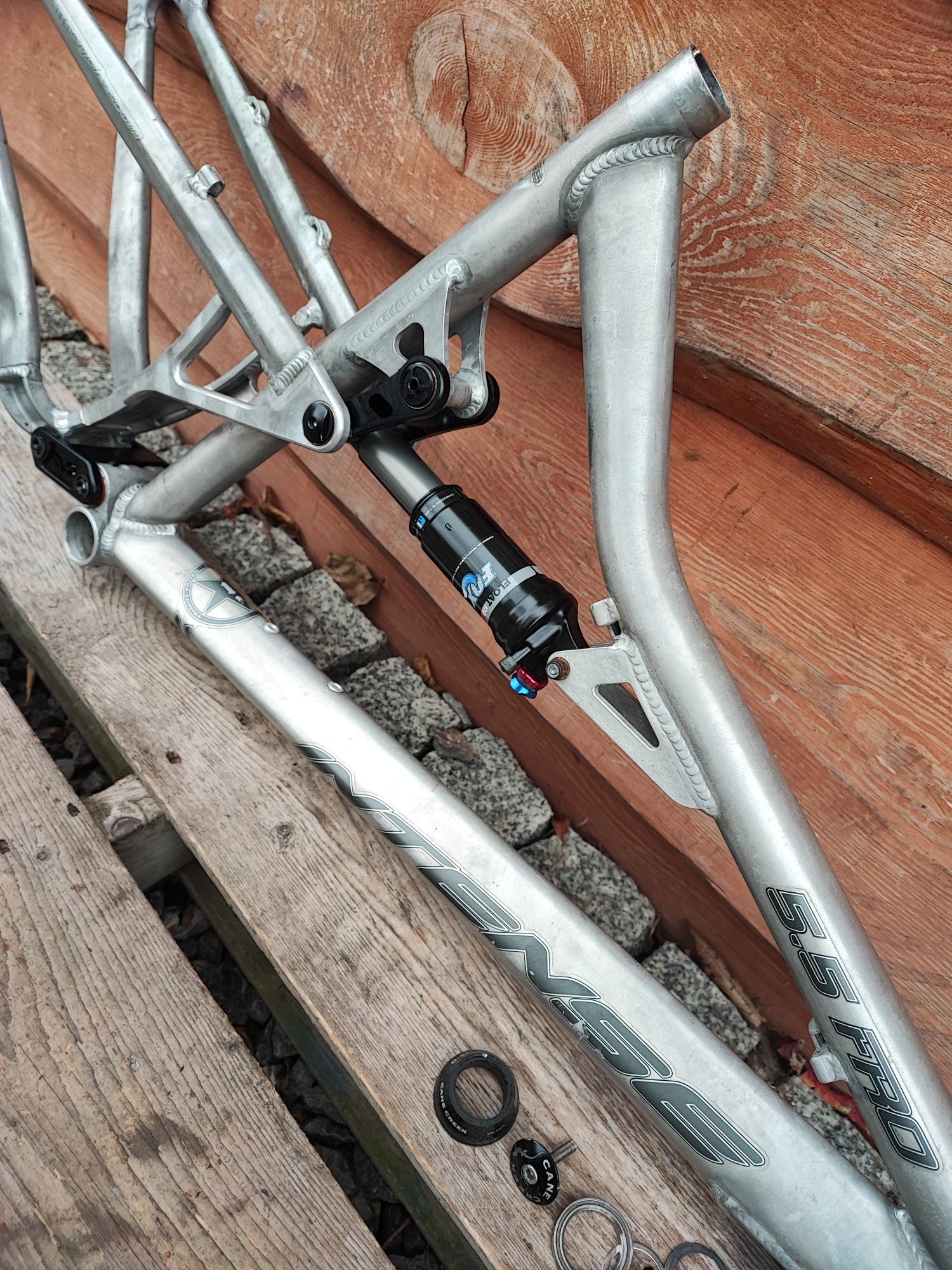Rama rowerowa full Intense 5.5 FRO Aluś Easton 26" retro mtb Fox