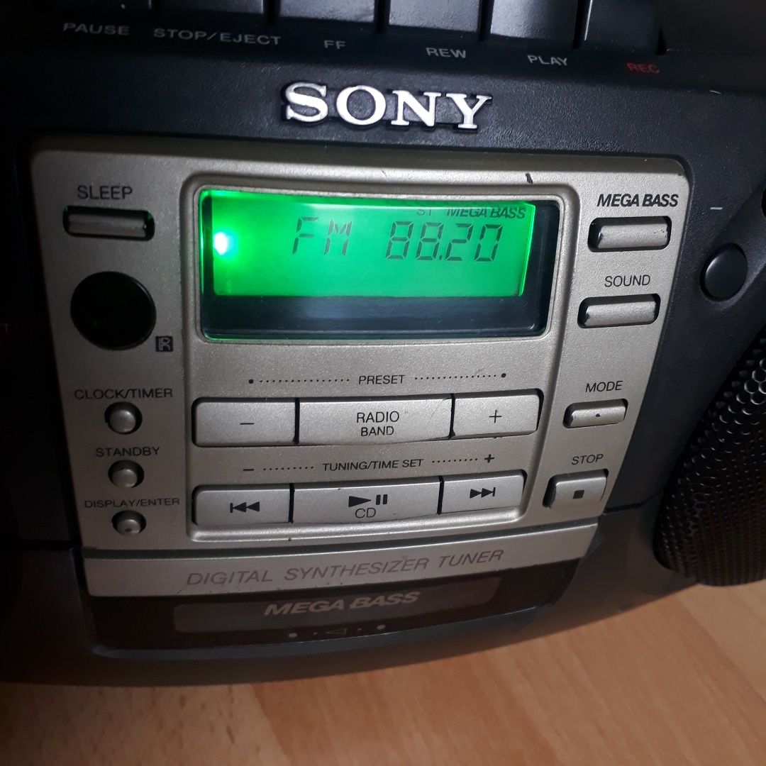 Radiomagnetofon Sony CFD-370