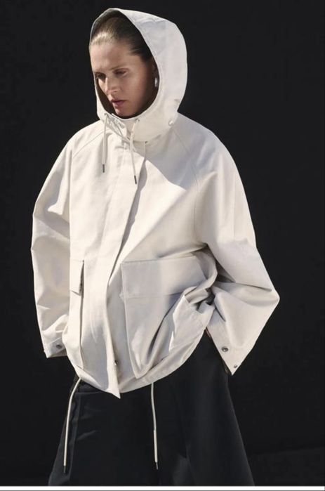 COS функціональна бавовняна оверсайз куртка з капюшоном