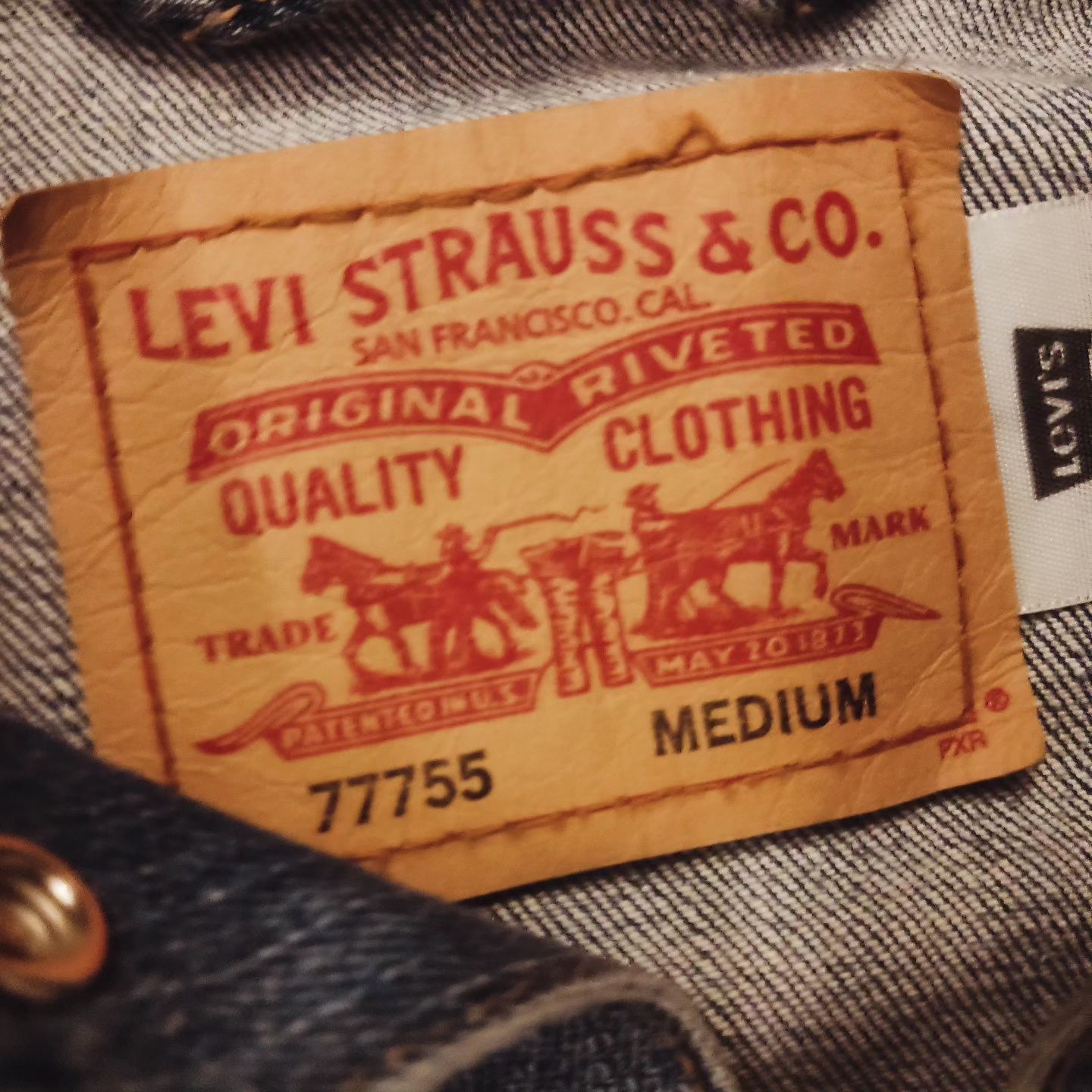 Damska kurtka jeansowa vintage