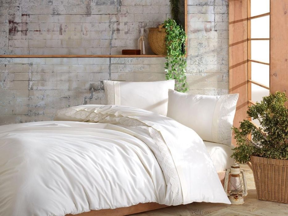 Постельное белье Carabella ранфорс с вышивкой евро