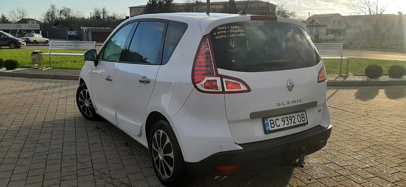 Renault Megane Scenic 2011