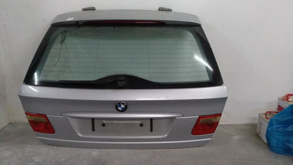 Chaparia e Farolins BMW E46 330D Touring - 184cv - 2000