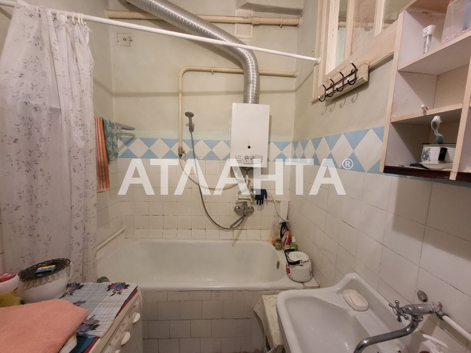 2-комнатная квартира на пр. Шевченко - сталинка