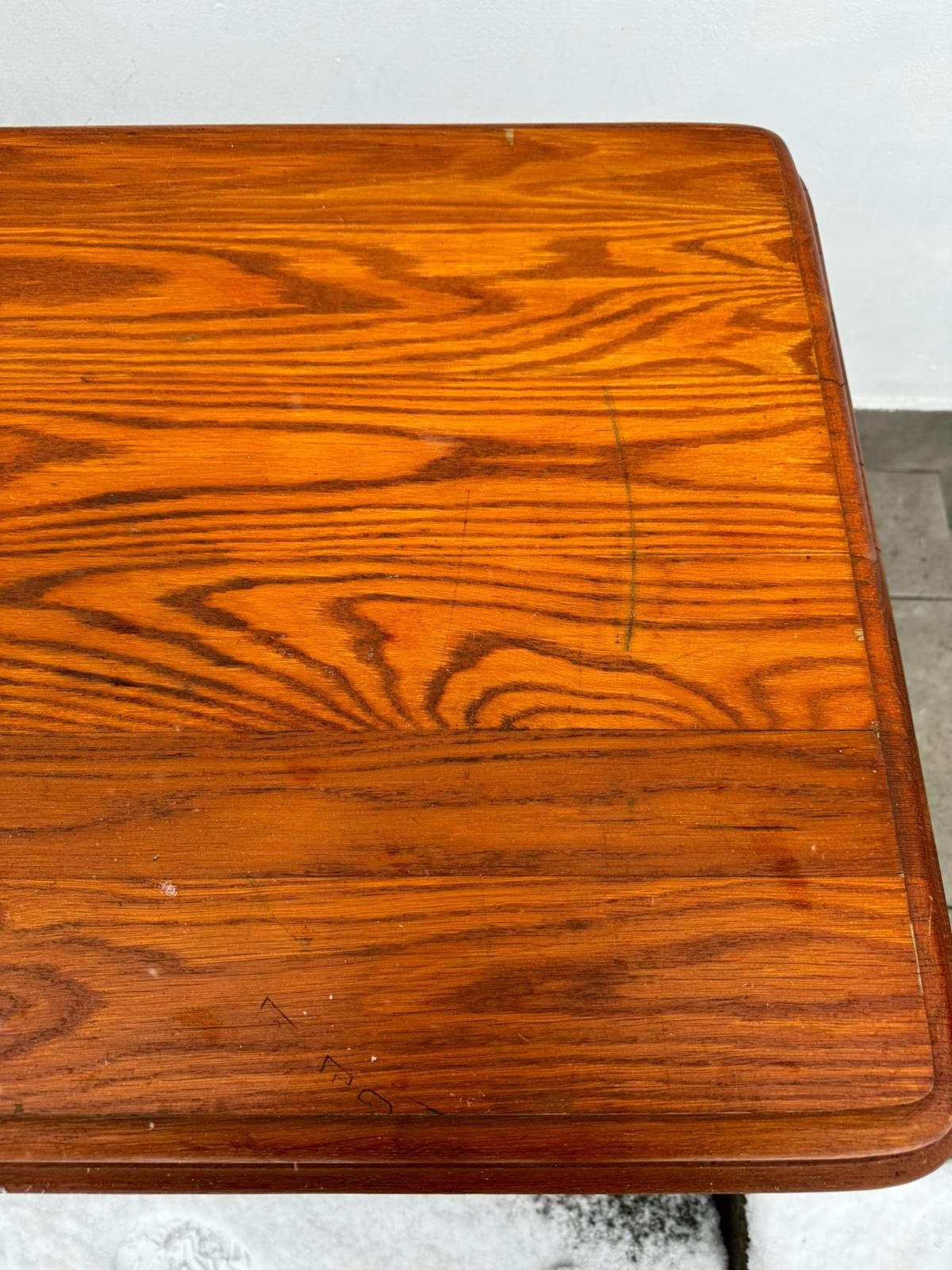 Stół  z drewna dębowego