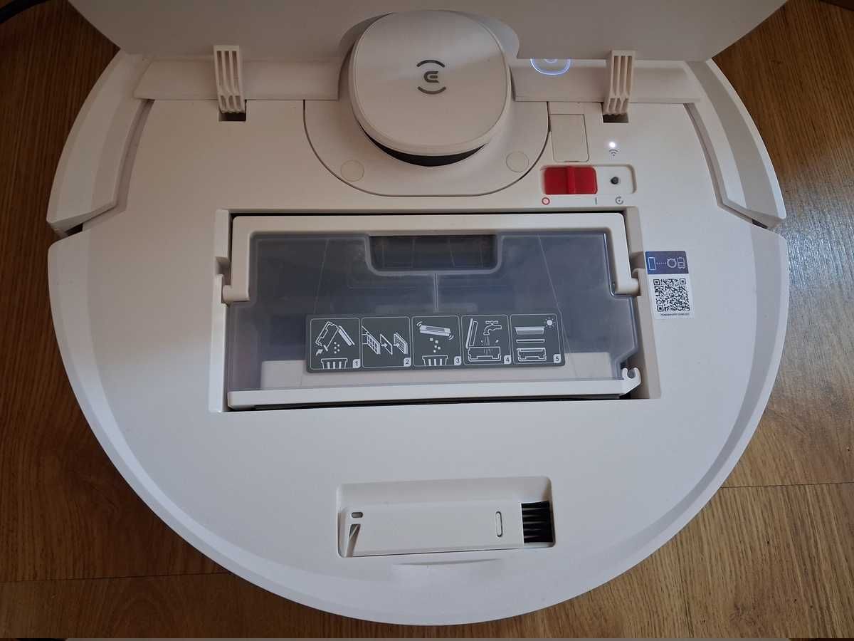 Ecovacs Deebot N8 Pro+ ze stacją robot sprzątający z funkcją mopowania