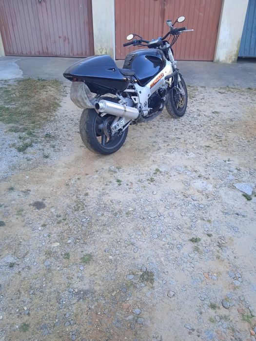 Suzuki GSXR 750 i e 140cv