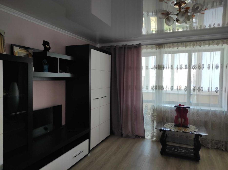 2-кімнатна квартира в р-ні Академічне. Ремонт, італійські меблі.