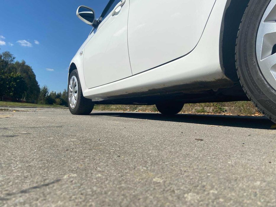 Morris Garage MG 350