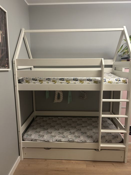 Sprzedam łózko pietrowe