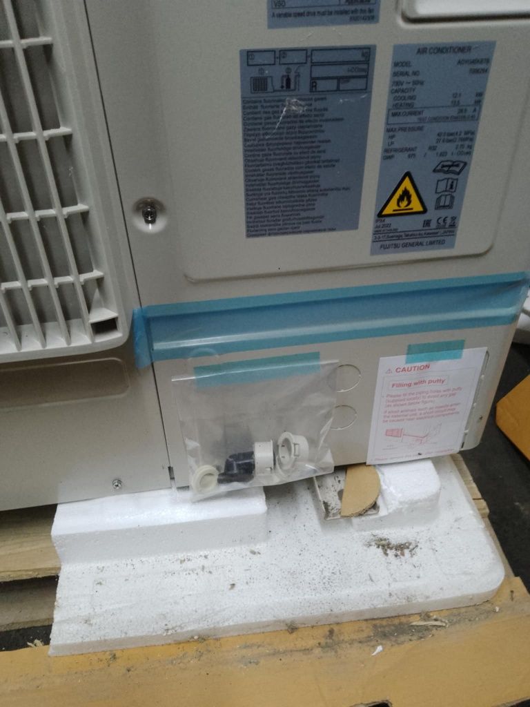 Jednostka zewnętrzna Klimatyzator Split Fujitsu Aoyg45Kbtb