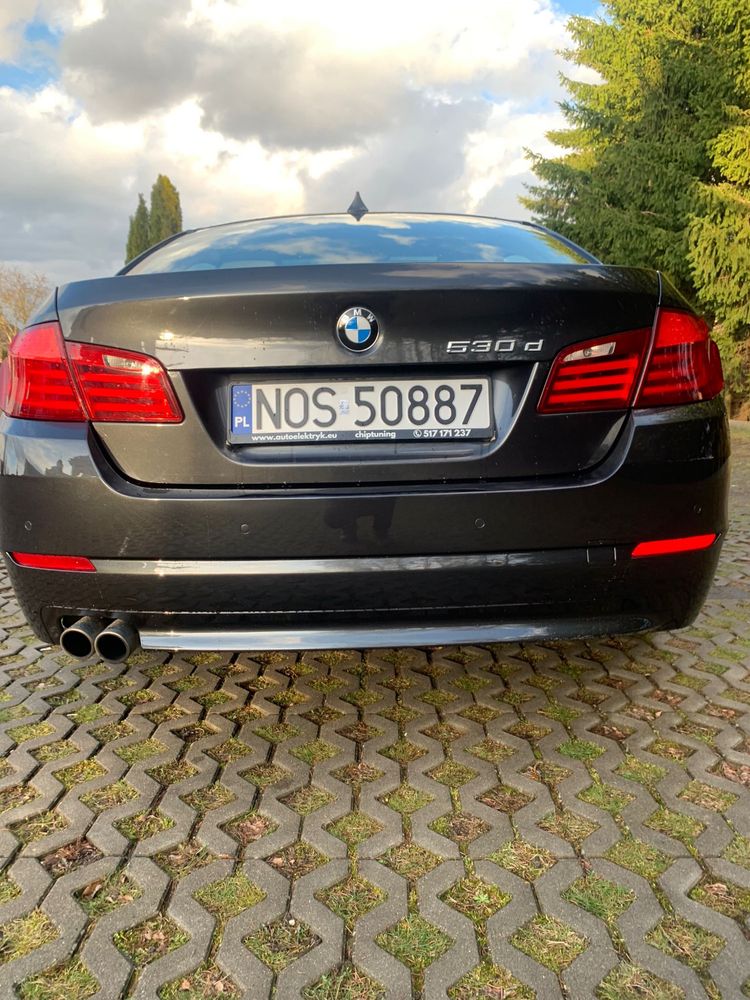 BMW Seria 5 F10 530d 258km