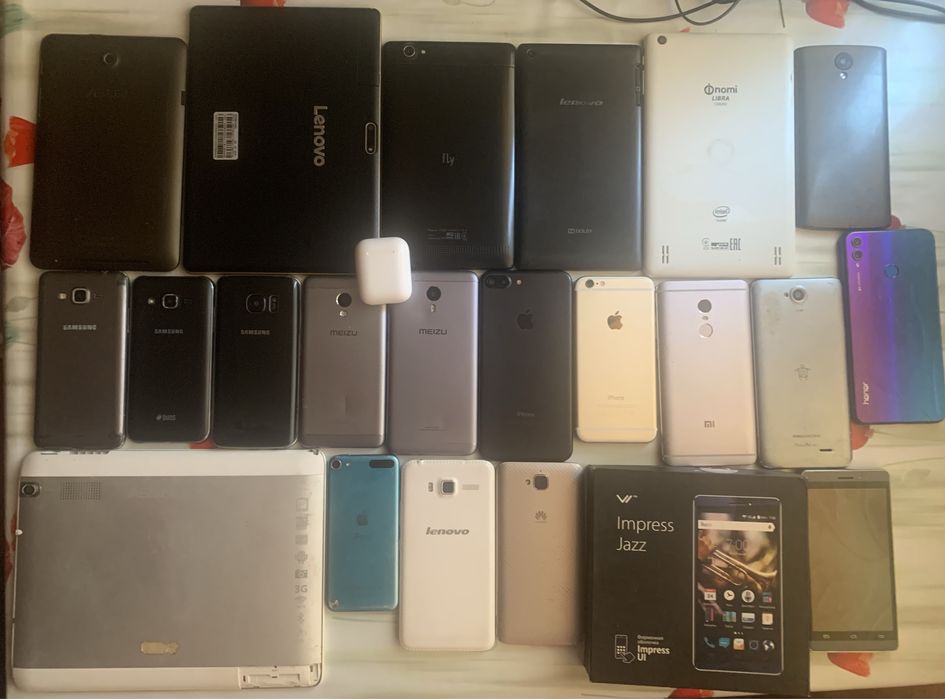 Продам одним лотом на відновлення або на запчастини