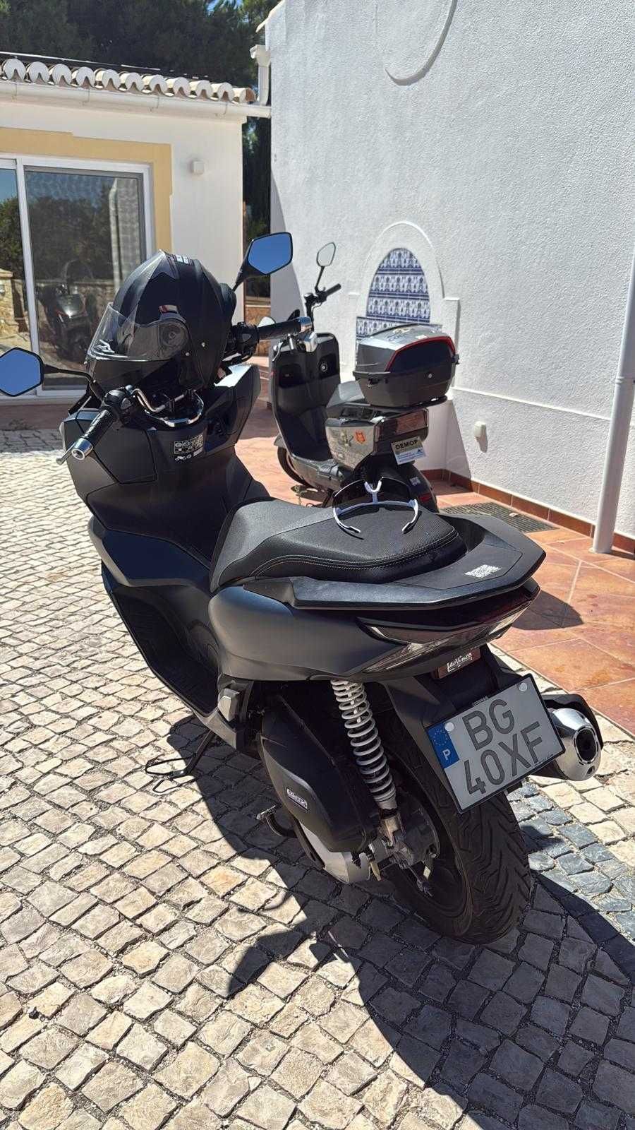 Honda PCX 125ccm Scooter Moto