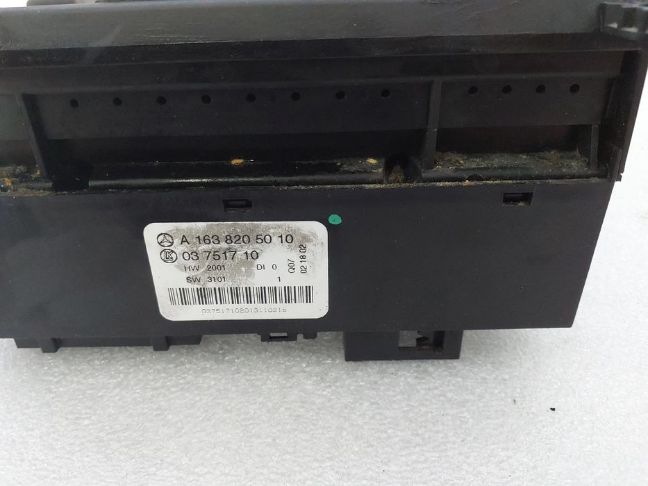 Comando / botão / interruptor vidros frente esquerdo MERCEDES-BENZ Cla