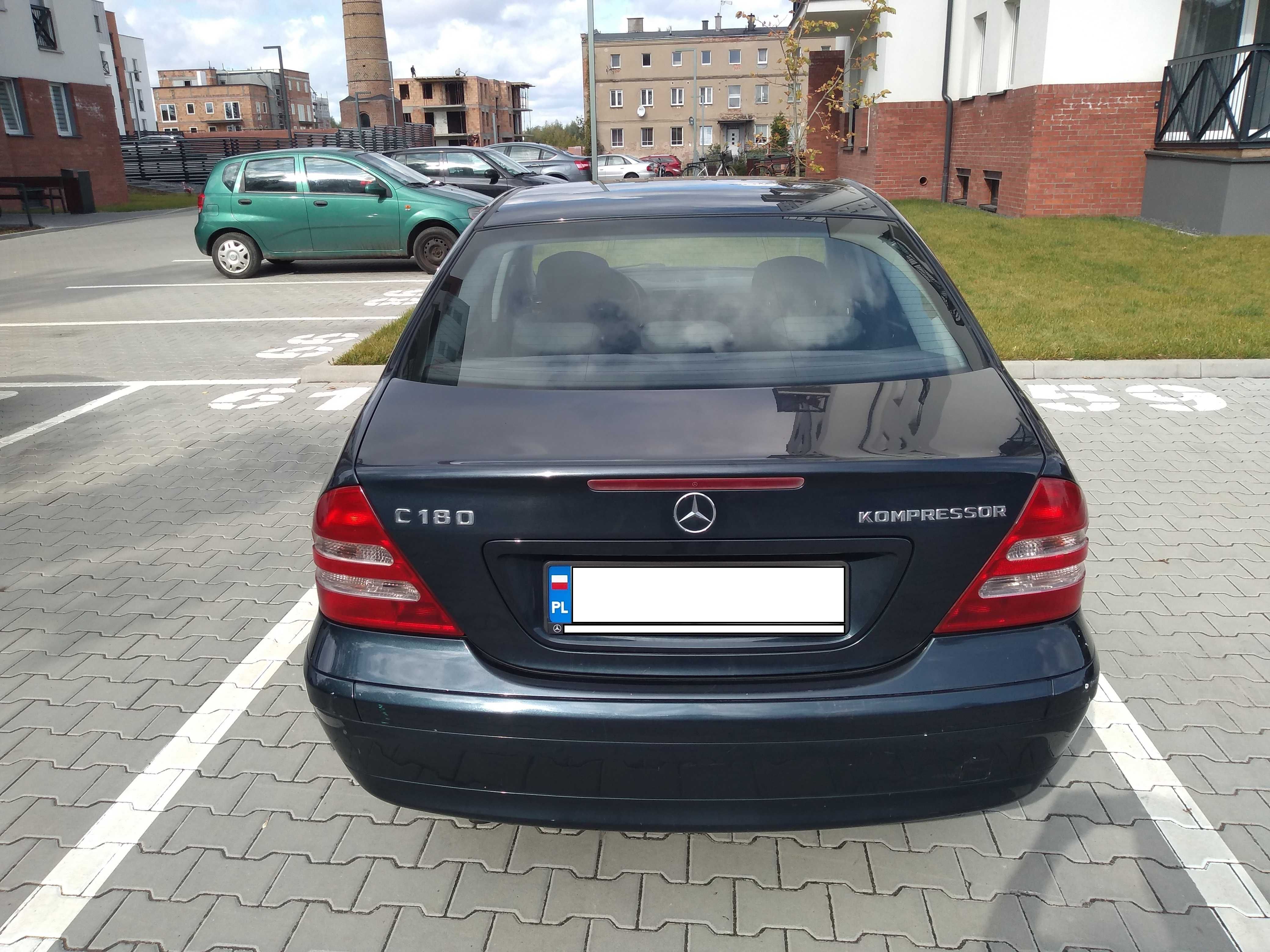 Mercedes-Benz C180 Kompressor W203, Benzyna, Sedan, rok 2003, zadbany!