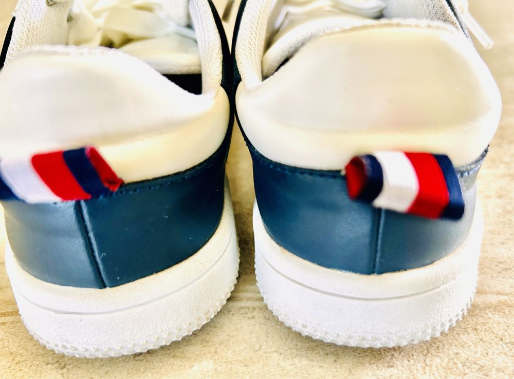 Sneakersy rozmiar 31 tommy hilfiger stan bardzo dobry