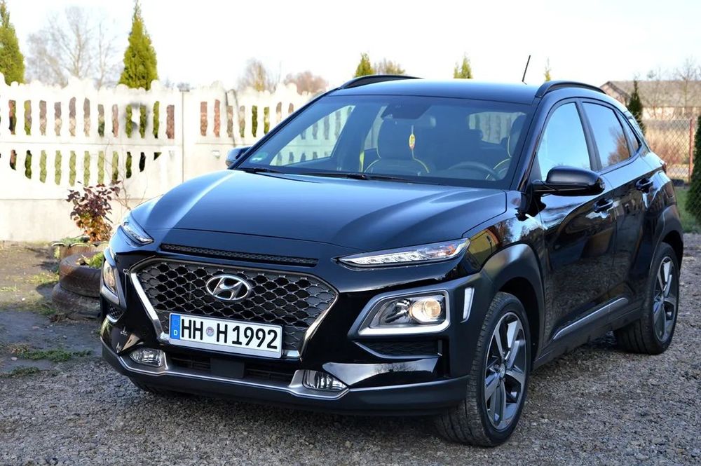 Hyundai Kona TURBO_BENZYNA_z Niemiec_Kamera_Półskóra_JAK NOWA