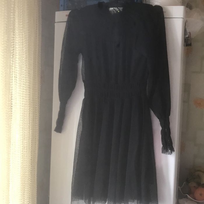 Плаття в сіточку