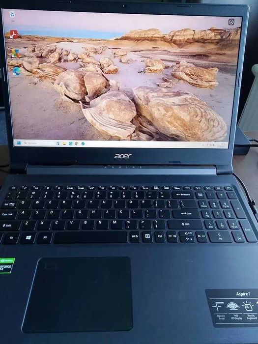 Laptop gamingowy Acer Aspire 7A715-75G-50V4 15,6" (cena do negocjacji)
