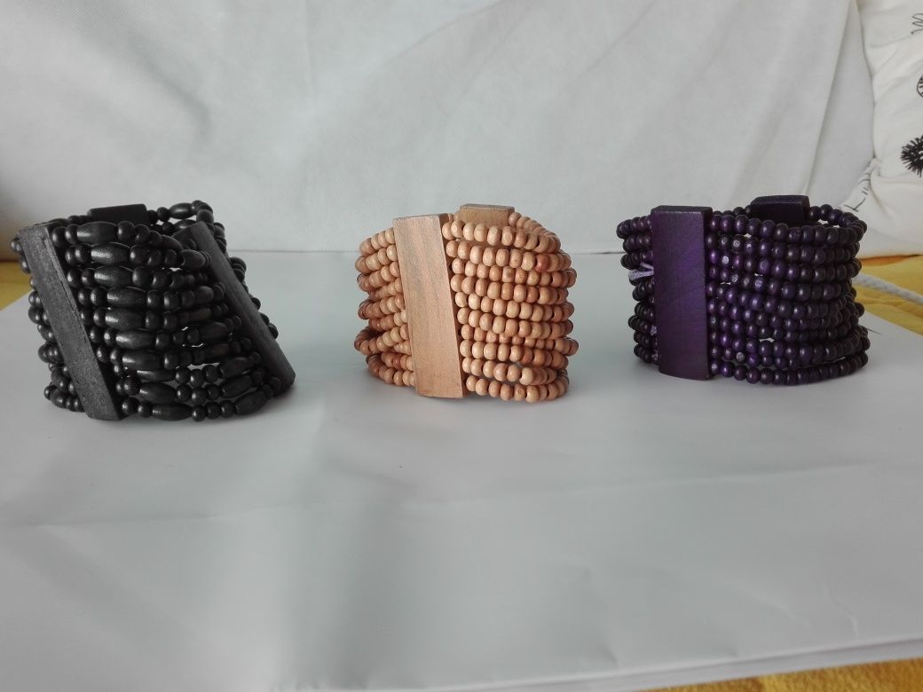 Pulseiras variadas