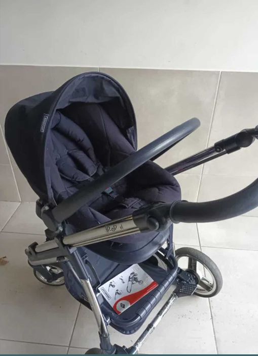 Carrinho de bebé trio (alcofa, carrinho e babycoque) + base