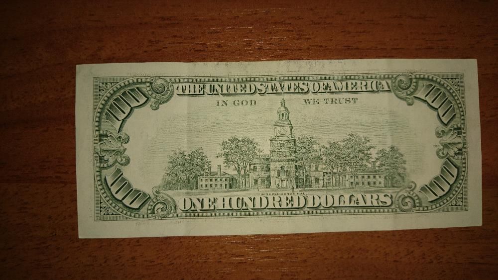 Продам банкноту в 100 доларів,1990 року