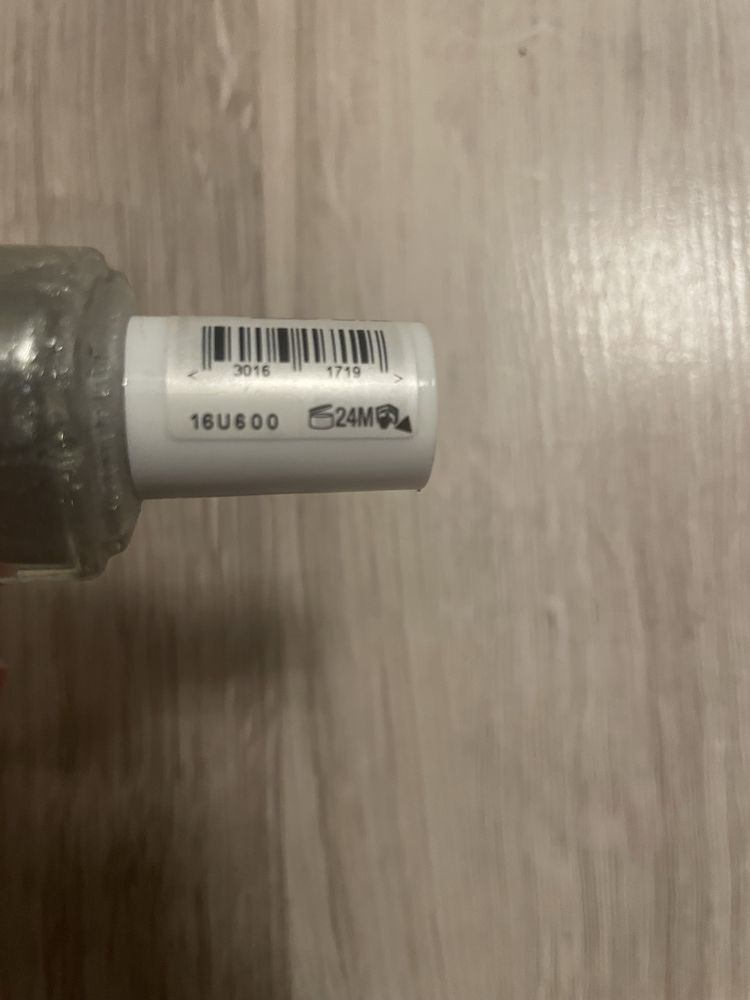 Lakier do paznokci Essie
