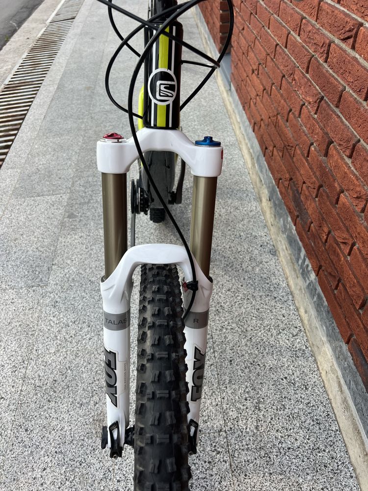 Двопідвіс Carbon Scott